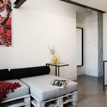 Studio04! - Long Term And Business